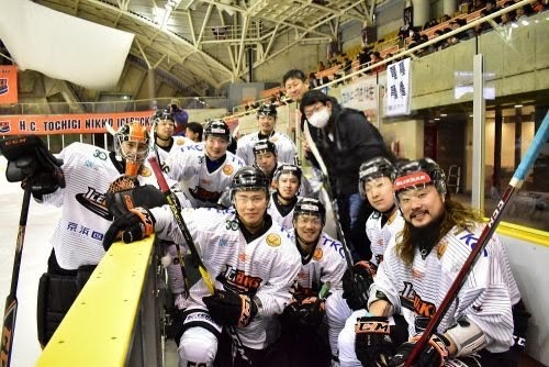 MTR_0312HP-500x334~2 - 高山佳之